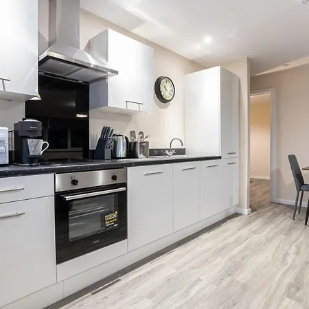2 Bedroom Modern Apartment In Manchester Exterior photo