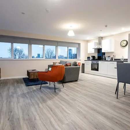 2 Bedroom Modern Apartment In Manchester Exterior photo