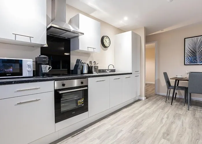 2 Bedroom Modern Apartment In Manchester
