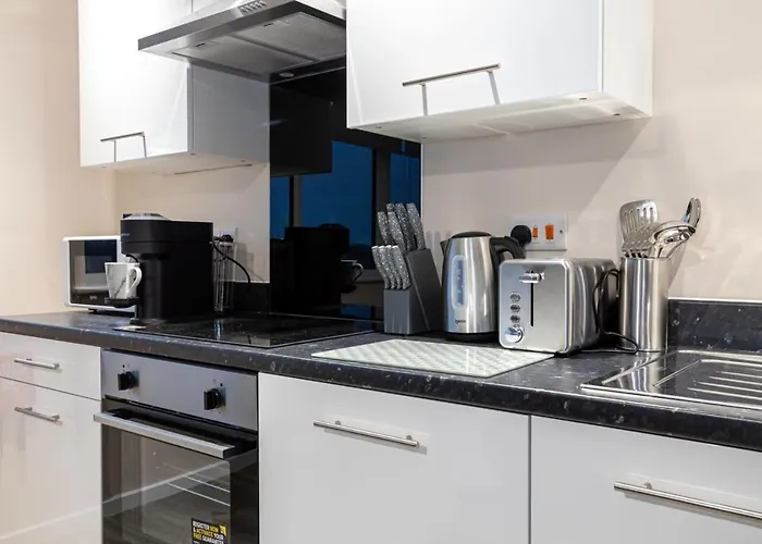 2 Bedroom Modern Apartment In Manchester