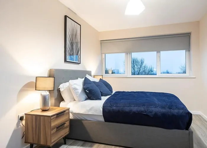 2 Bedroom Modern Apartment In Manchester